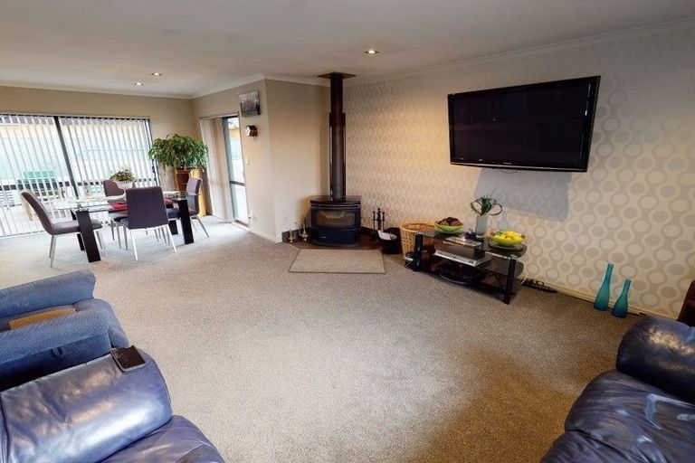 Photo of property in 3 Ahmad Close, Levin, 5510