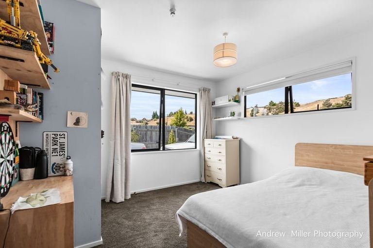 Photo of property in 16 Kingfisher Crescent, Albert Town, Wanaka, 9305