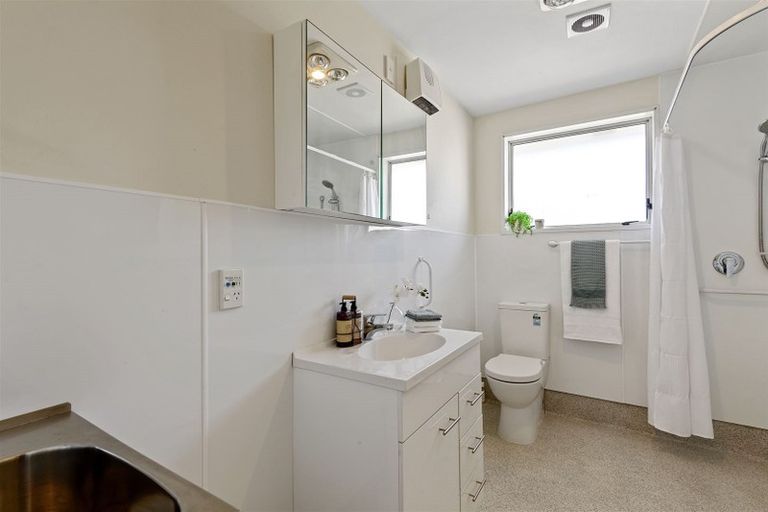 Photo of property in 2/100 Poulson Street, Addington, Christchurch, 8024