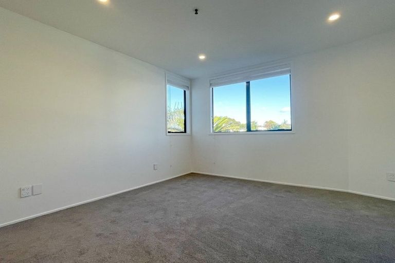 Photo of property in 4g/175 Hurstmere Road, Takapuna, Auckland, 0622