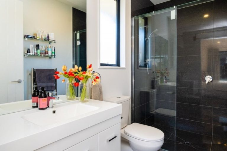 Photo of property in 130 Brookvale Road, Havelock North, 4130