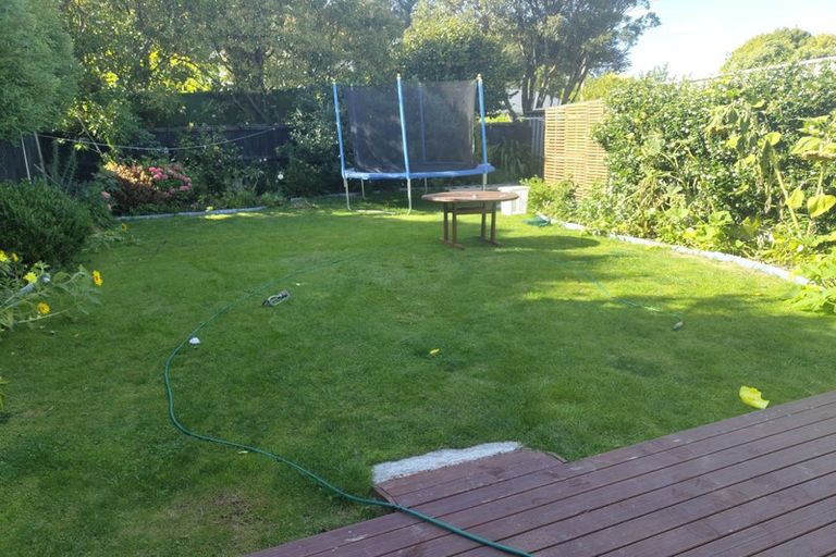 Photo of property in 2/61 Aorangi Road, Bryndwr, Christchurch, 8053