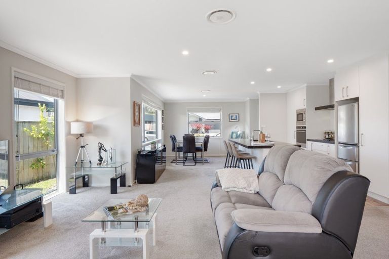 Photo of property in 123 Whakaturou Crescent, Pyes Pa, Tauranga, 3112