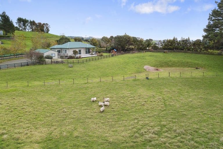 Photo of property in 36a Goudie Road, Helensville, 0875