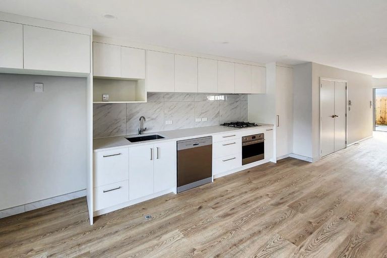 Photo of property in 6d Russell Street, Waterloo, Lower Hutt, 5011