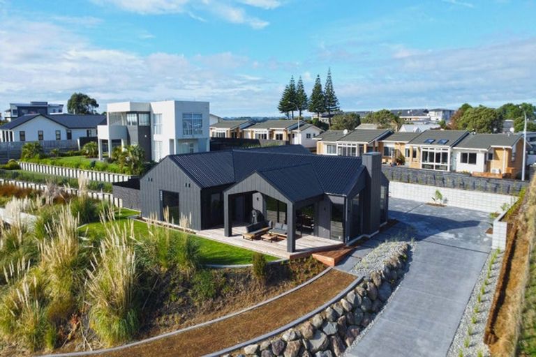 Photo of property in 13 Impact Avenue, Bell Block, New Plymouth, 4312