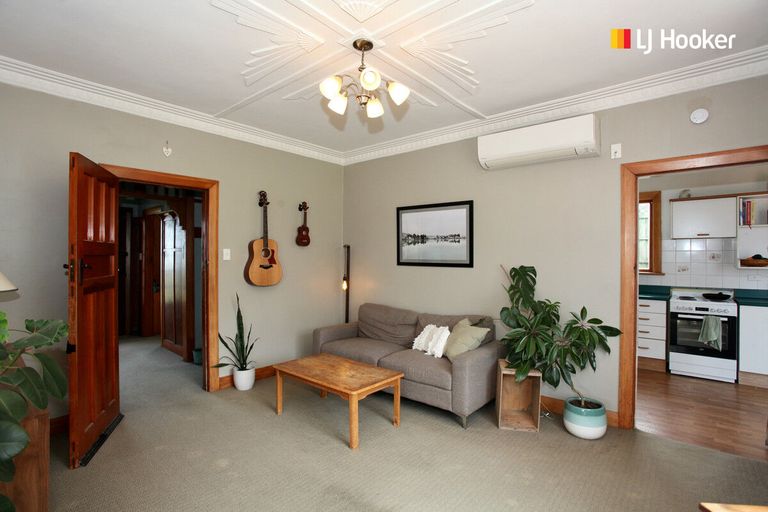 Photo of property in 64 Middleton Road, Kew, Dunedin, 9012