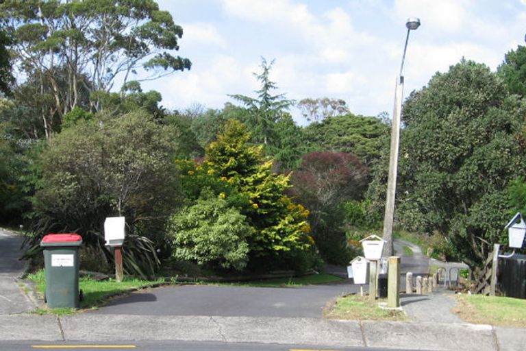 Photo of property in 2/62 Cyclarama Crescent, Massey, Auckland, 0614