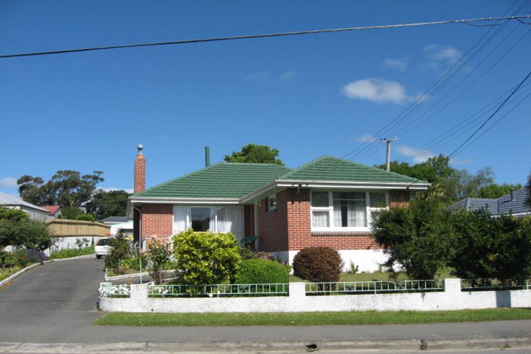 Photo of property in 231 Fifield Terrace, Opawa, Christchurch, 8023