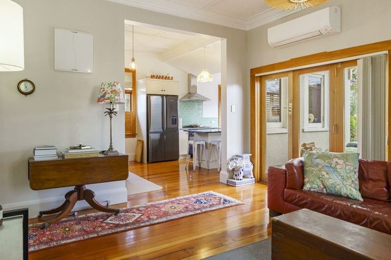 Photo of property in 76 Vigor Brown Street, Napier South, Napier, 4110