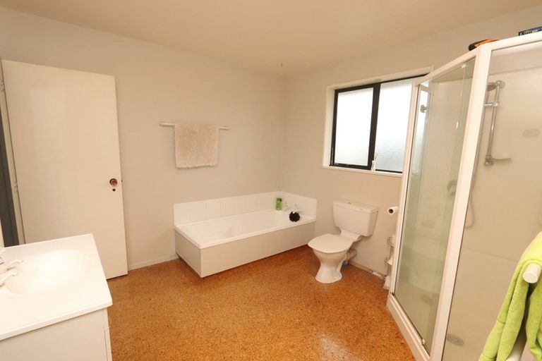 Photo of property in 18 Thews Road, Tinwald, Ashburton, 7778