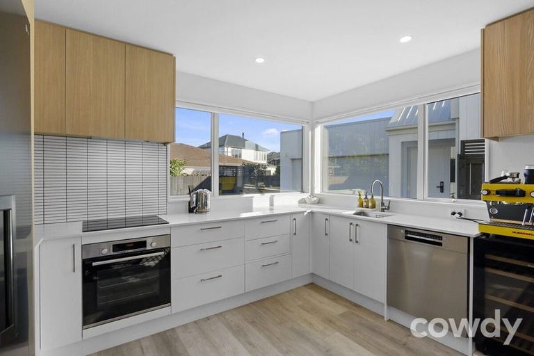 Photo of property in 3b Brookside Terrace, Bryndwr, Christchurch, 8053