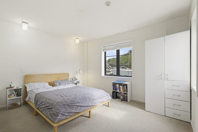 Photo of property in Westhaven Apartments, 23/127 Molesworth Street, Thorndon, Wellington, 6011