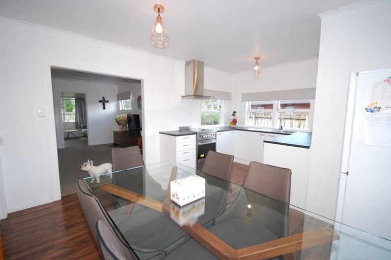 Photo of property in 1/5 Hillside Road, Mount Wellington, Auckland, 1062