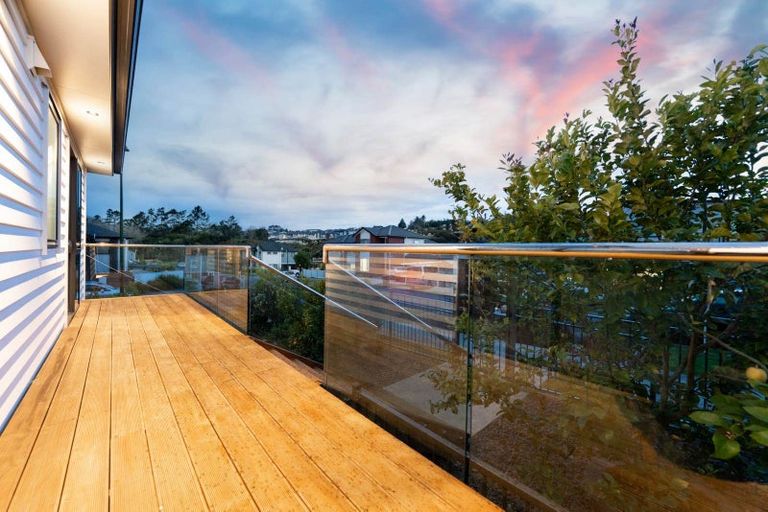 Photo of property in 5 Riwai Street, Flat Bush, Auckland, 2019