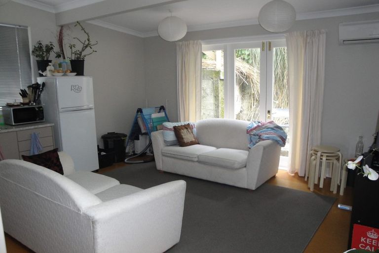 Photo of property in 336 The Terrace, Te Aro, Wellington, 6011