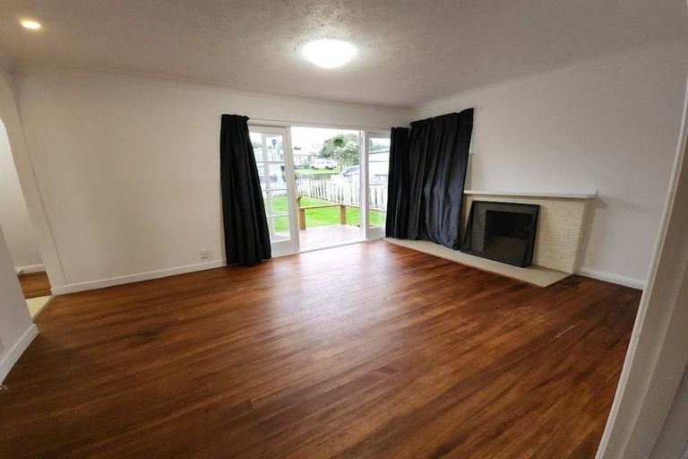 Photo of property in 3 Rimu Road, Manurewa, Auckland, 2102