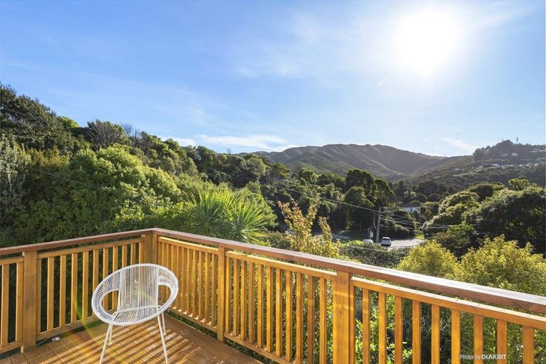 Photo of property in 6 Warwick Street, Wilton, Wellington, 6012