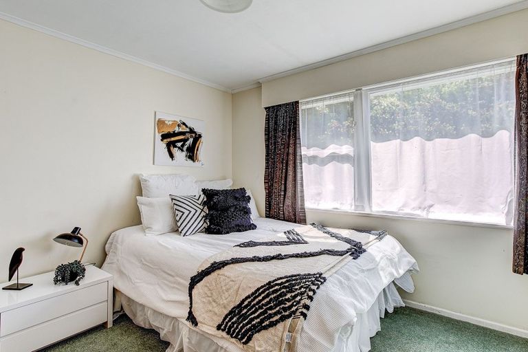 Photo of property in 4 Chesney Street, Avalon, Lower Hutt, 5011