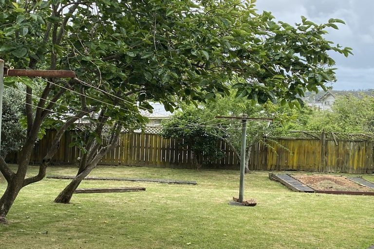 Photo of property in 7 Tercel Place, Sunnyhills, Auckland, 2010