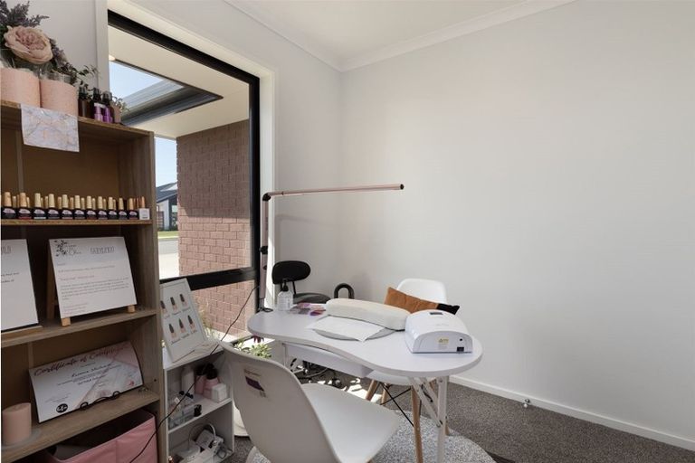 Photo of property in 10 Caproni Road, Burleigh, Blenheim, 7201