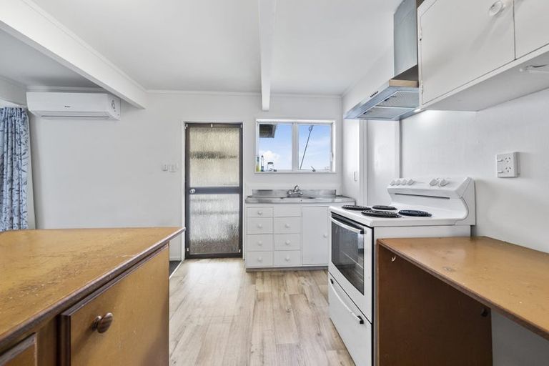 Photo of property in 10 Queens Drive, Kilbirnie, Wellington, 6022