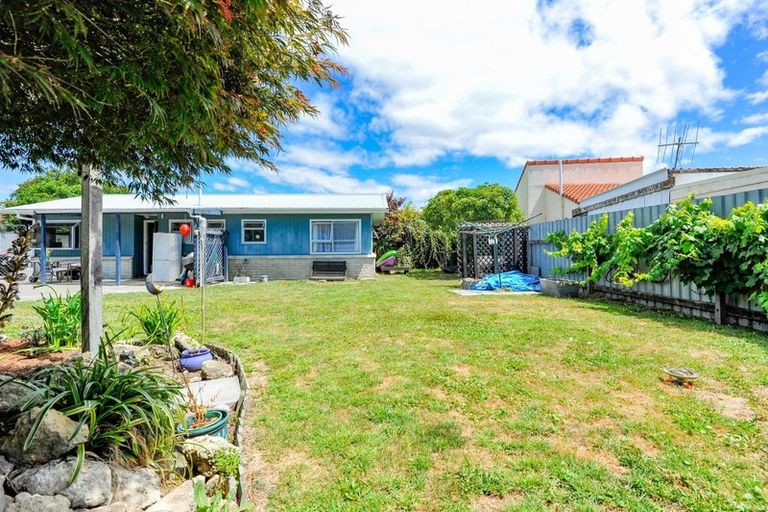 Photo of property in 27 Tucker Lane, Clive, 4102