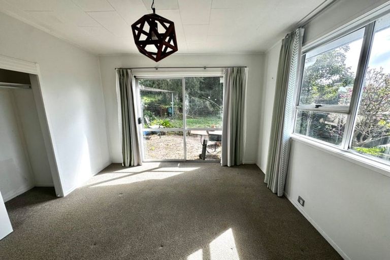 Photo of property in 19 Aquarius Avenue, Glen Eden, Auckland, 0602