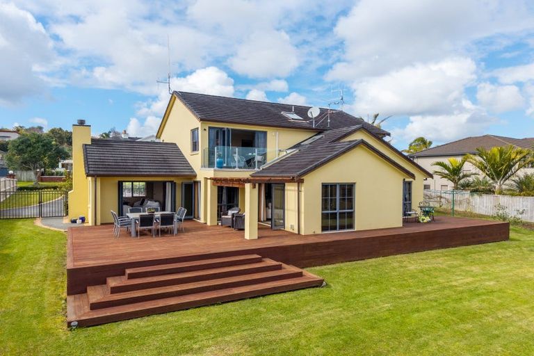 Photo of property in 49 Westerham Drive, Dannemora, Auckland, 2016