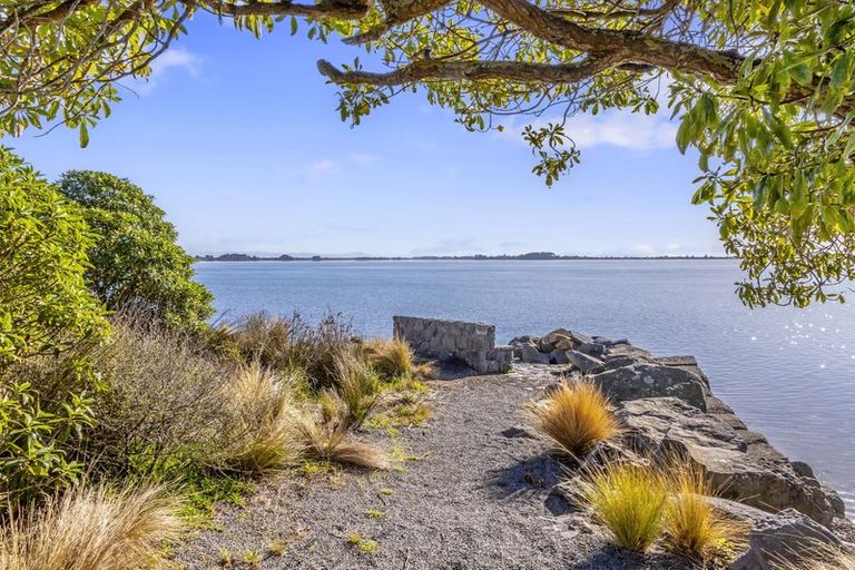 Photo of property in 1/43a Main Road, Redcliffs, Christchurch, 8081