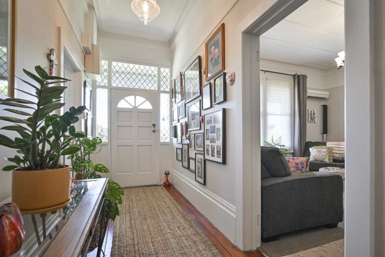 Photo of property in 411 Lascelles Street, Saint Leonards, Hastings, 4120