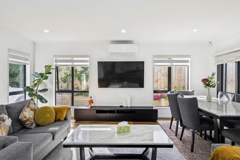 Photo of property in 17d Kerrydale Road, Manurewa, Auckland, 2102