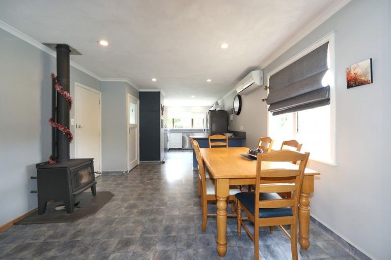 Photo of property in 682 Puketapu Road, Puketapu, Napier, 4183