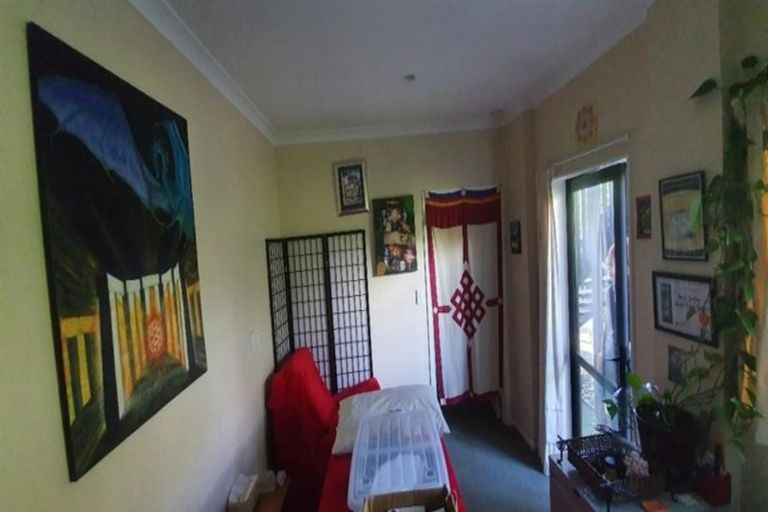 Photo of property in 2/9 Jay Court, Botany Downs, Auckland, 2010