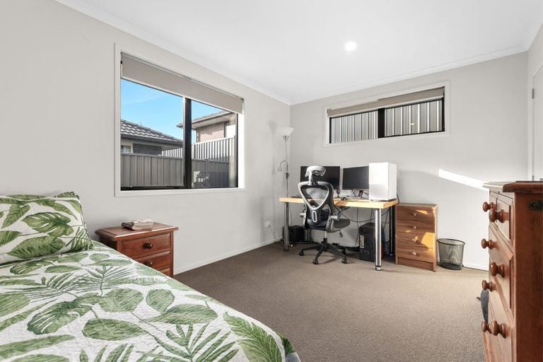 Photo of property in 48 Sentinel Avenue, Omokoroa, 3114