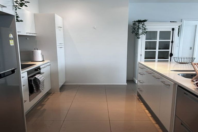 Photo of property in Sentinel Apartments, 402/3 Northcroft Street, Takapuna, Auckland, 0622