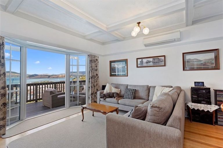 Photo of property in 6 Dudley Road, Lyttelton, 8082
