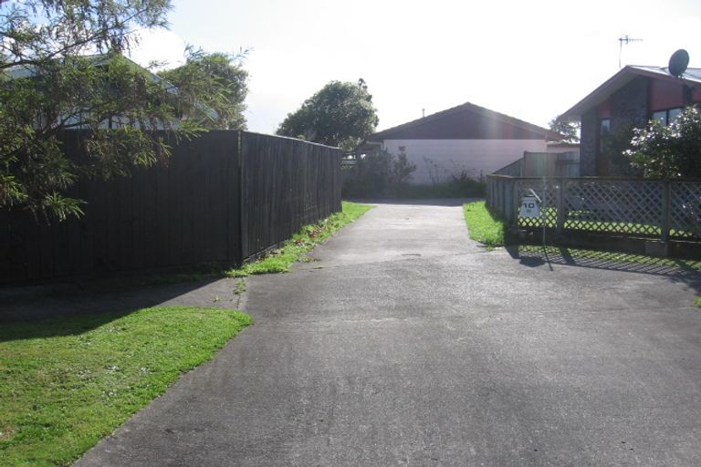 Photo of property in 10 Dove Place, Westbrook, Palmerston North, 4412