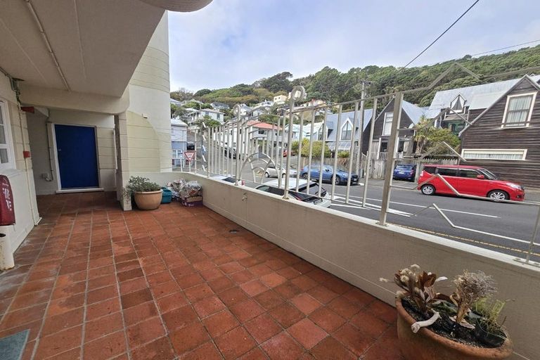 Photo of property in 82 Majoribanks Street, Mount Victoria, Wellington, 6011