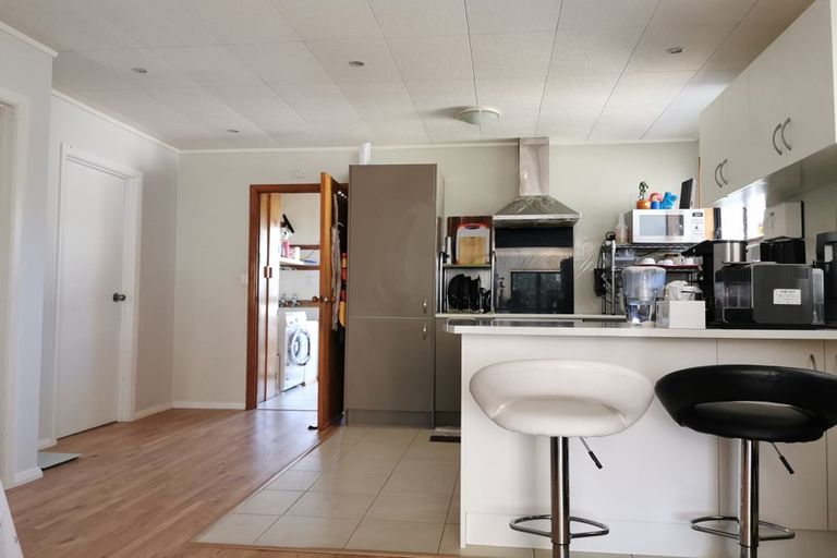 Photo of property in 3/70 Hogans Road, Glenfield, Auckland, 0629