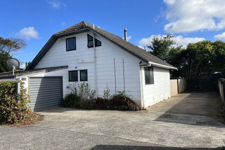 Photo of property in 1/109 Wattle Farm Road, Wattle Downs, Auckland, 2103