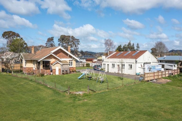 Photo of property in 122 Great South Road, Huntly, 3700