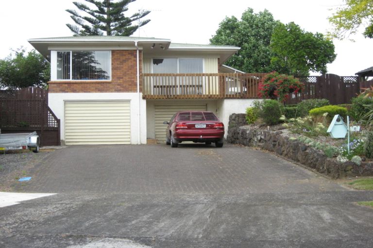 Photo of property in 8 Richardson Avenue, Pukekohe, 2120