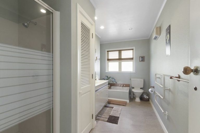 Photo of property in 485 Riverside Drive, Fairfield, Lower Hutt, 5011