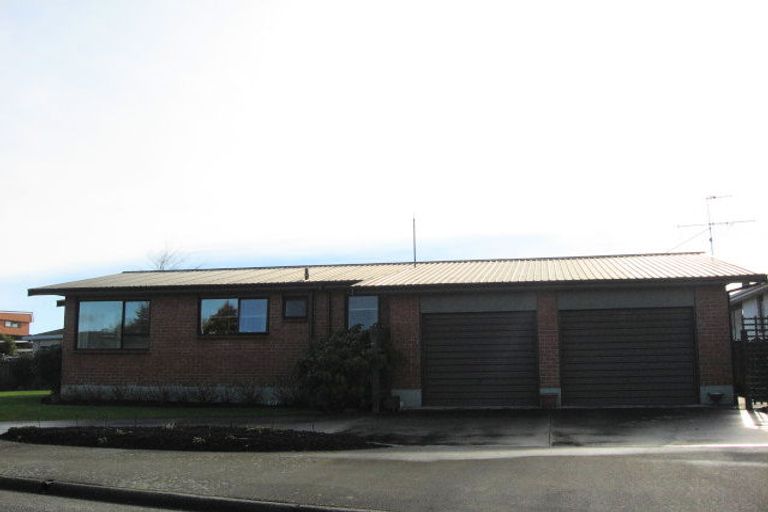 Photo of property in 10 Waterford Drive, Winton, 9720