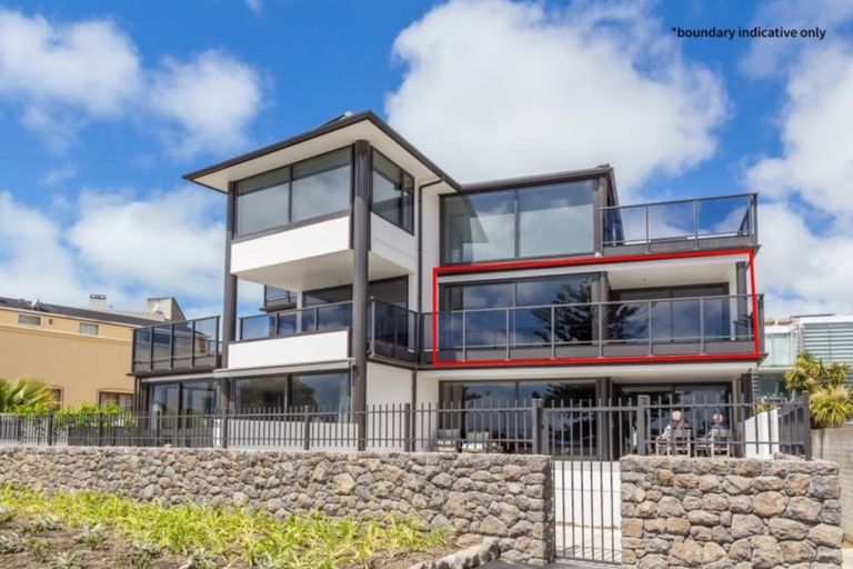 Photo of property in 4/20 Esplanade, Sumner, Christchurch, 8081