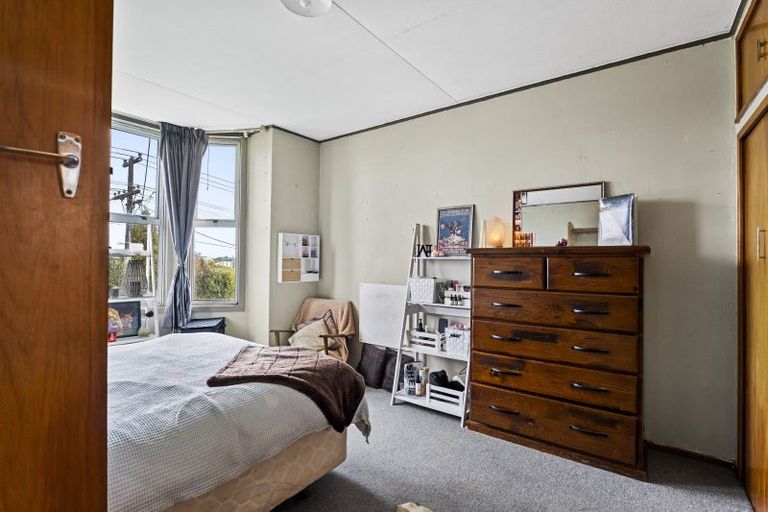 Photo of property in 224 Bridge Street, Eltham, 4322