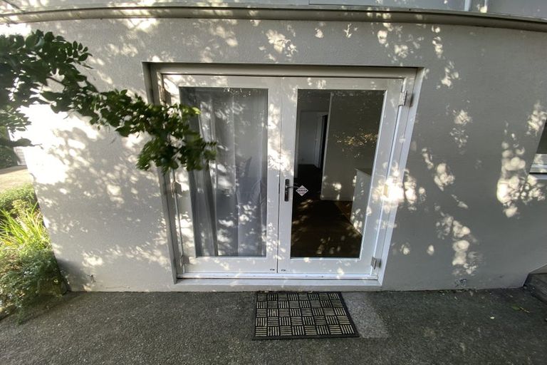 Photo of property in 4 Wakanui Street, Birkenhead, Auckland, 0626