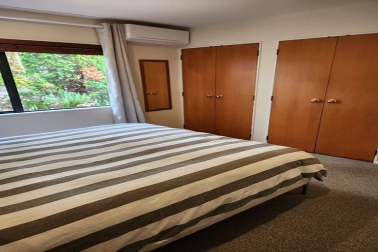 Photo of property in 11/76 Target Road, Totara Vale, Auckland, 0629