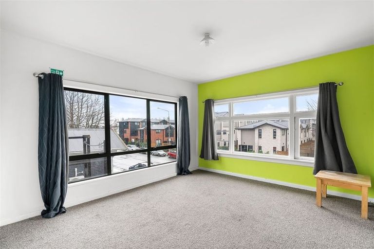 Photo of property in 297 Barbadoes Street, Christchurch Central, Christchurch, 8011